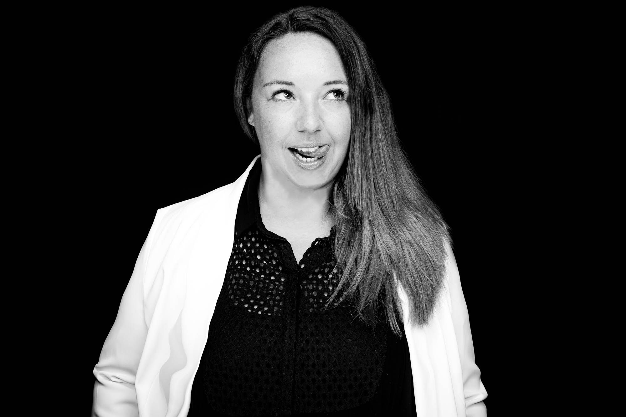 Export x3 Headshots Manuela04703 Bearbeitet 3 Headshots Manuela 2